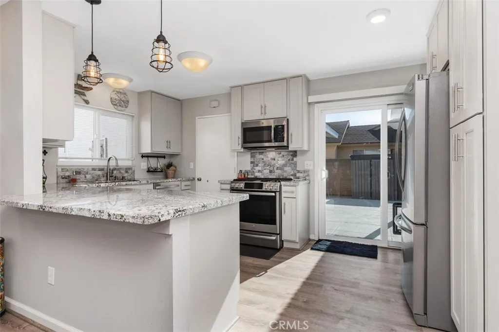 Additional image 48 of 15201 Nottingham Ln, Huntington Beach, CA 92647