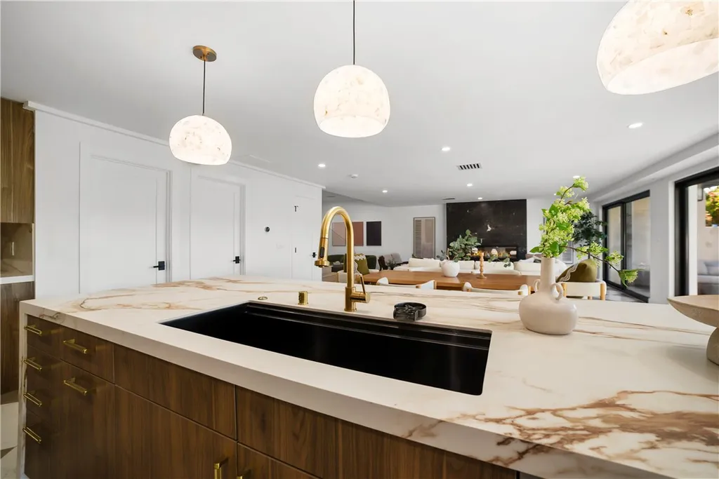 Additional image 37 of 5 Curl Dr, Corona Del Mar, CA 92625