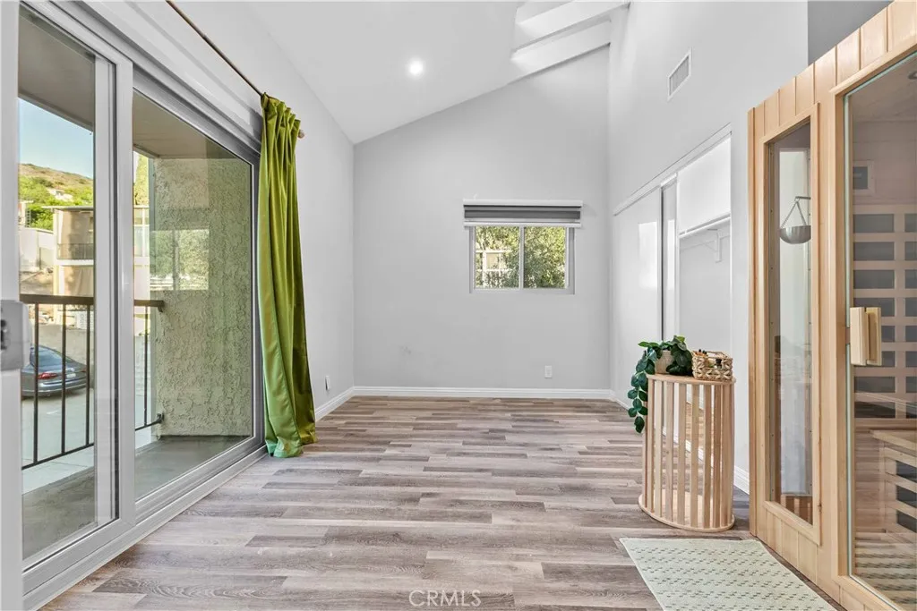 Additional image 23 of 1881 Alpha Road Unit 8, Glendale, CA 91208