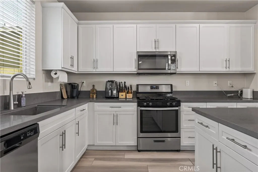 Additional image 19 of 1208 Dock Ln, Harbor City, CA 90710