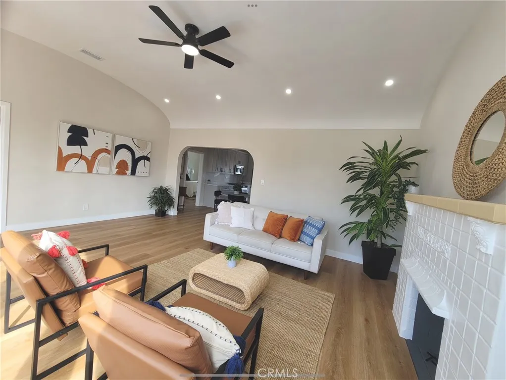 Additional image 18 of 5414 Hillcrest Dr, Los Angeles, CA 90043