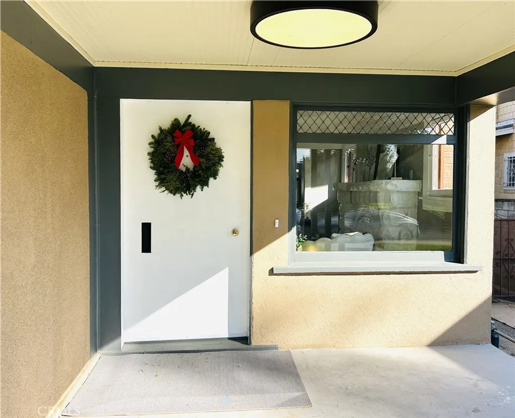 Additional image 7 of 2410 8th Avenue, Los Angeles, CA 90018