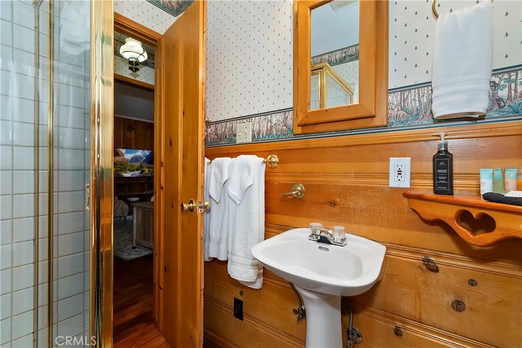 Additional image 61 of 41496 Oak St, Big Bear Lake, CA 92315