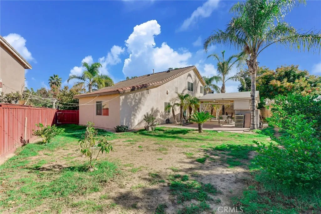 5244 Holstein St, Jurupa Valley, CA 92509