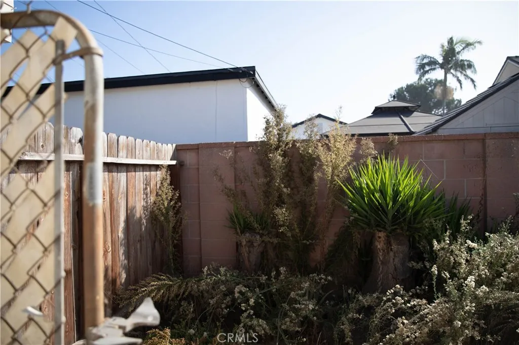 Additional image 102 of 9726 Kauffman Avenue, South Gate, CA 91355