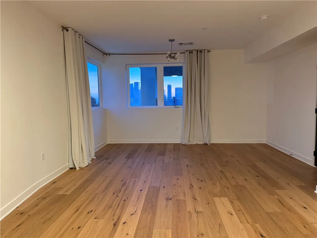 Additional image 9 of 1025 White Knoll, Los Angeles, CA 90012