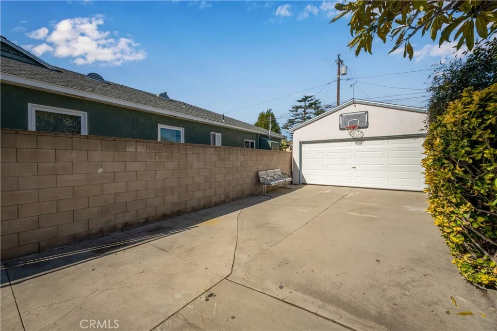 Additional image 79 of 5815 E Oxholm St, Long Beach, CA 90808