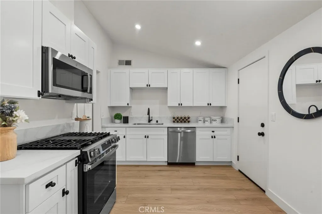 Additional image 28 of 27442 Plumwood Ave, Canyon Country, CA 91351