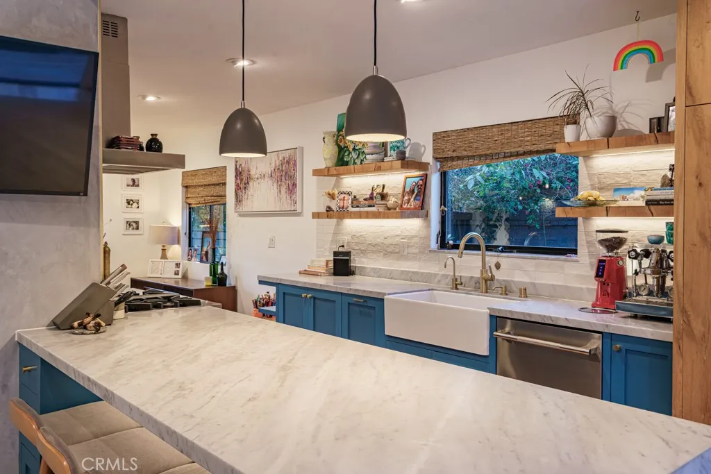 Additional image 110 of 704 Valita St, Venice, CA 90291
