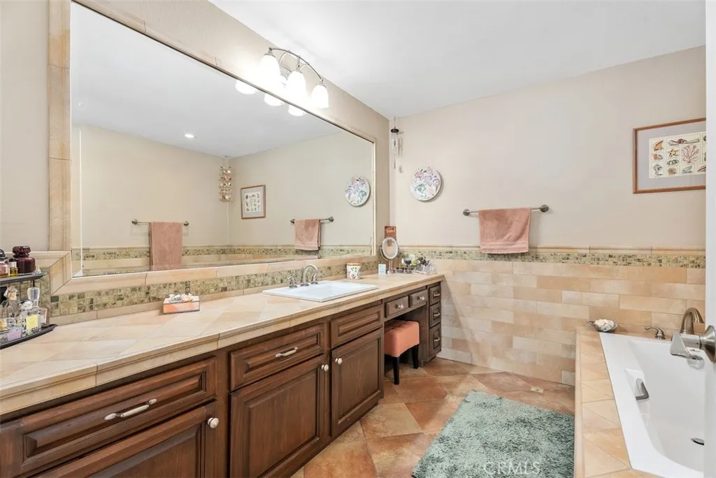 Additional image 76 of 16255 Pacific Circle Unit 204, Huntington Beach, CA 92649