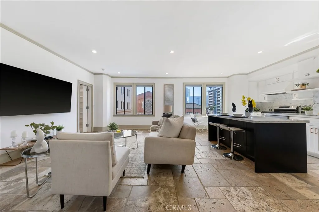 Additional image 6 of 315 W 3rd Street Unit 301, Long Beach, CA 90802