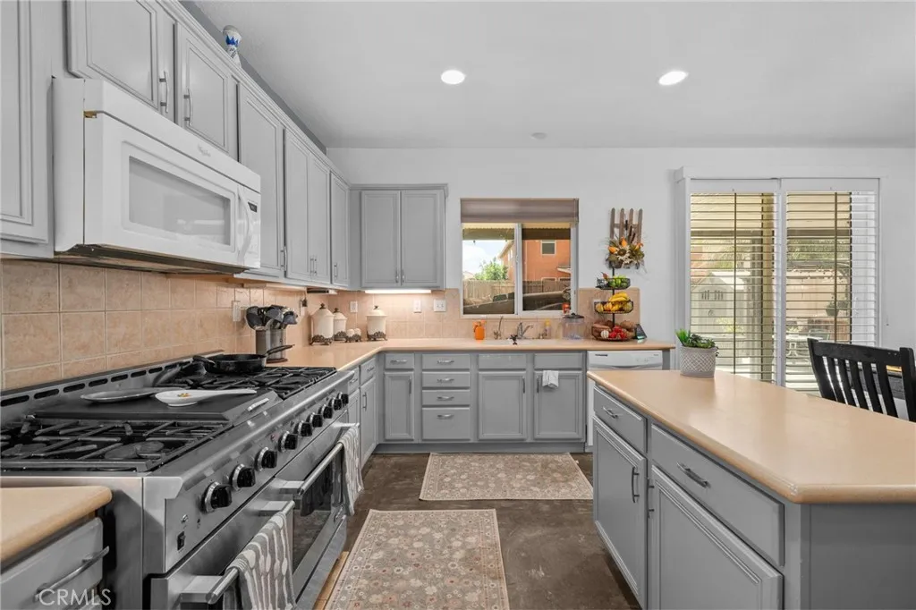 Additional image 13 of 2189 Stonewood St, Mentone, CA 92359