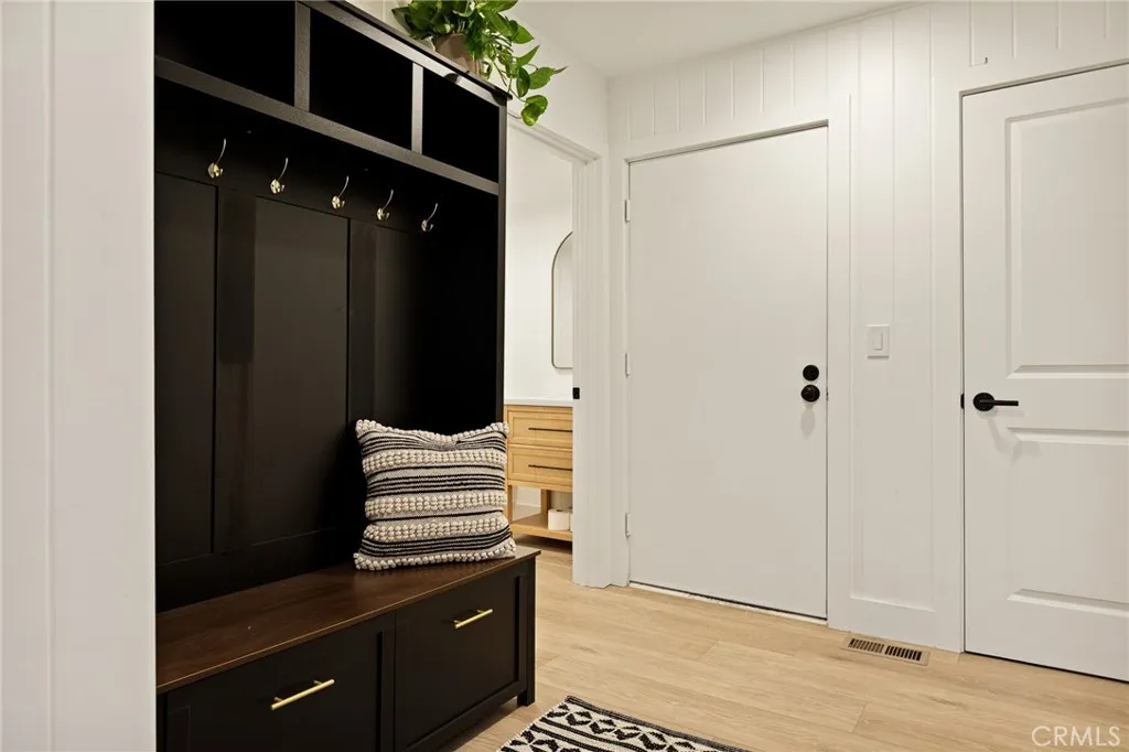 Additional image 113 of 300 Pioneer Rd, Lake Arrowhead, CA 92352