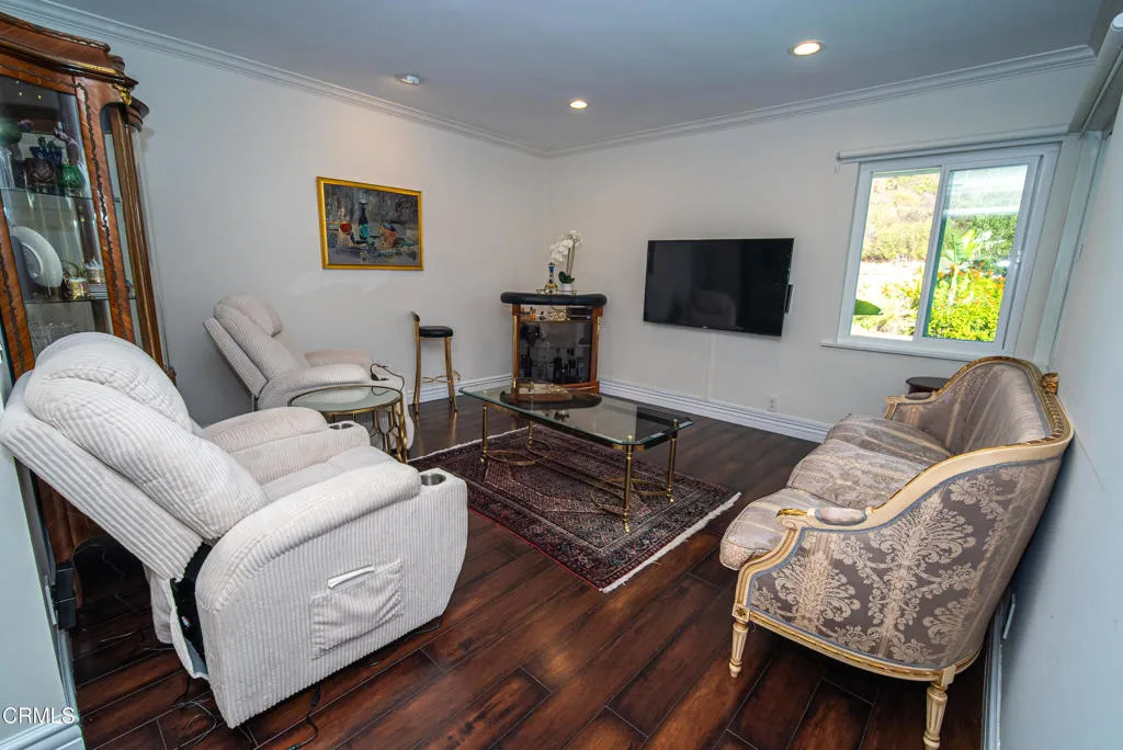 Additional image 29 of 2460 Las Positas Road, Glendale, CA 91208