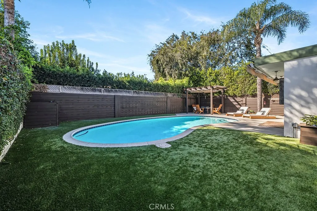 Additional image 127 of 5725 Rhodes Avenue, Valley Village, CA 91607