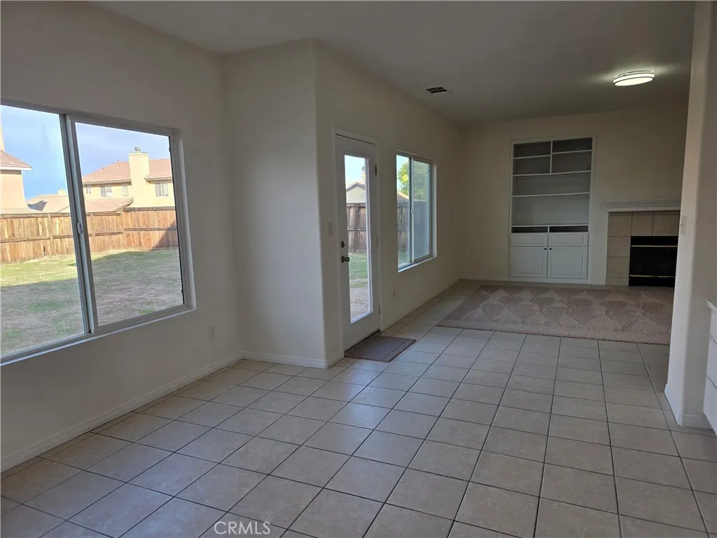 Additional image 43 of 12378 Blazing Star Ln, Victorville, CA 92392