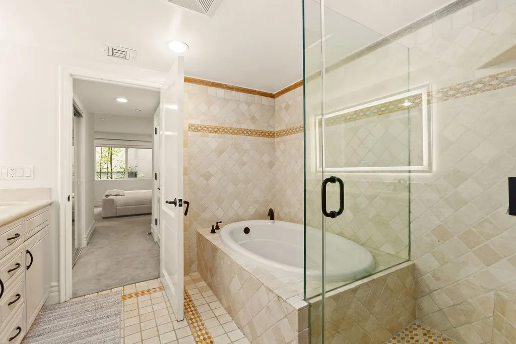 Additional image 19 of 820 S Bedford St Unit 105, Los Angeles, CA 90035