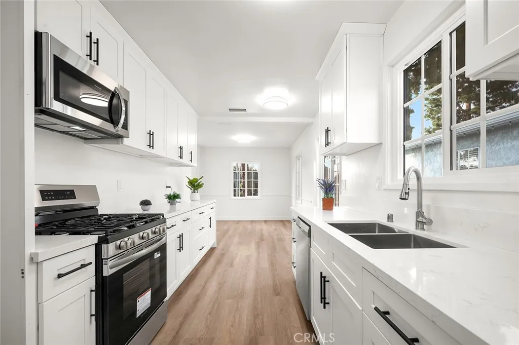 Additional image 53 of 3452 Kallin Ave, Long Beach, CA 90808