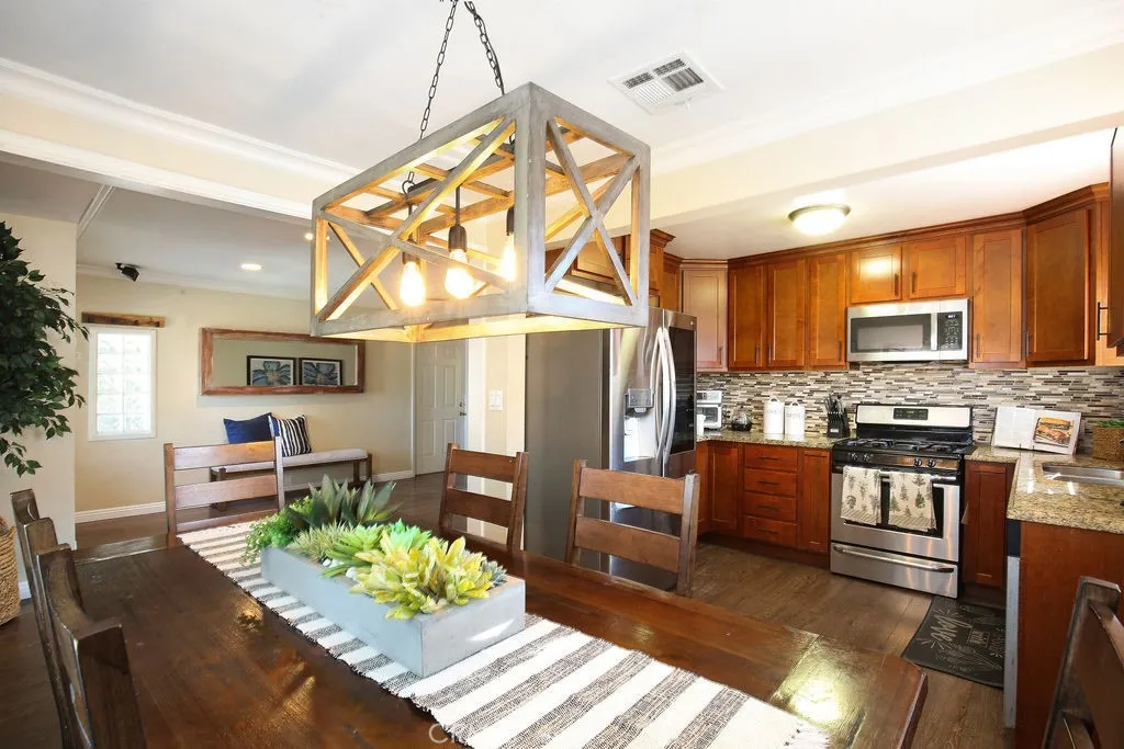 Additional image 7 of 5024 N Bentree Circle, Long Beach, CA 90807