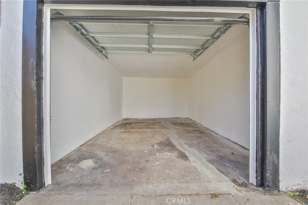 Additional image 29 of 946 E 104th St, Los Angeles, CA 90002