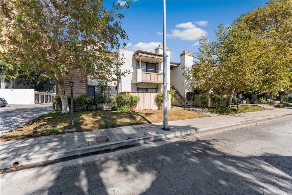Additional image 61 of 15511 Sherman Way Unit 1, Van Nuys, CA 91406