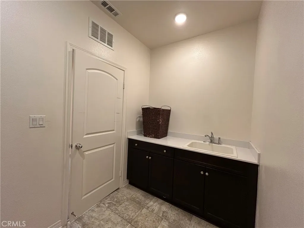 Additional image 108 of 17026 Schneider St, Fontana, CA 92336