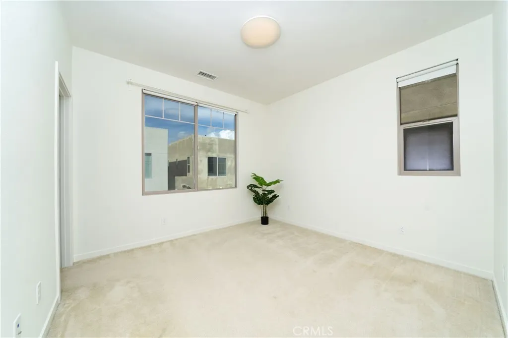 Additional image 16 of 217 Magnet, Irvine, CA 92618