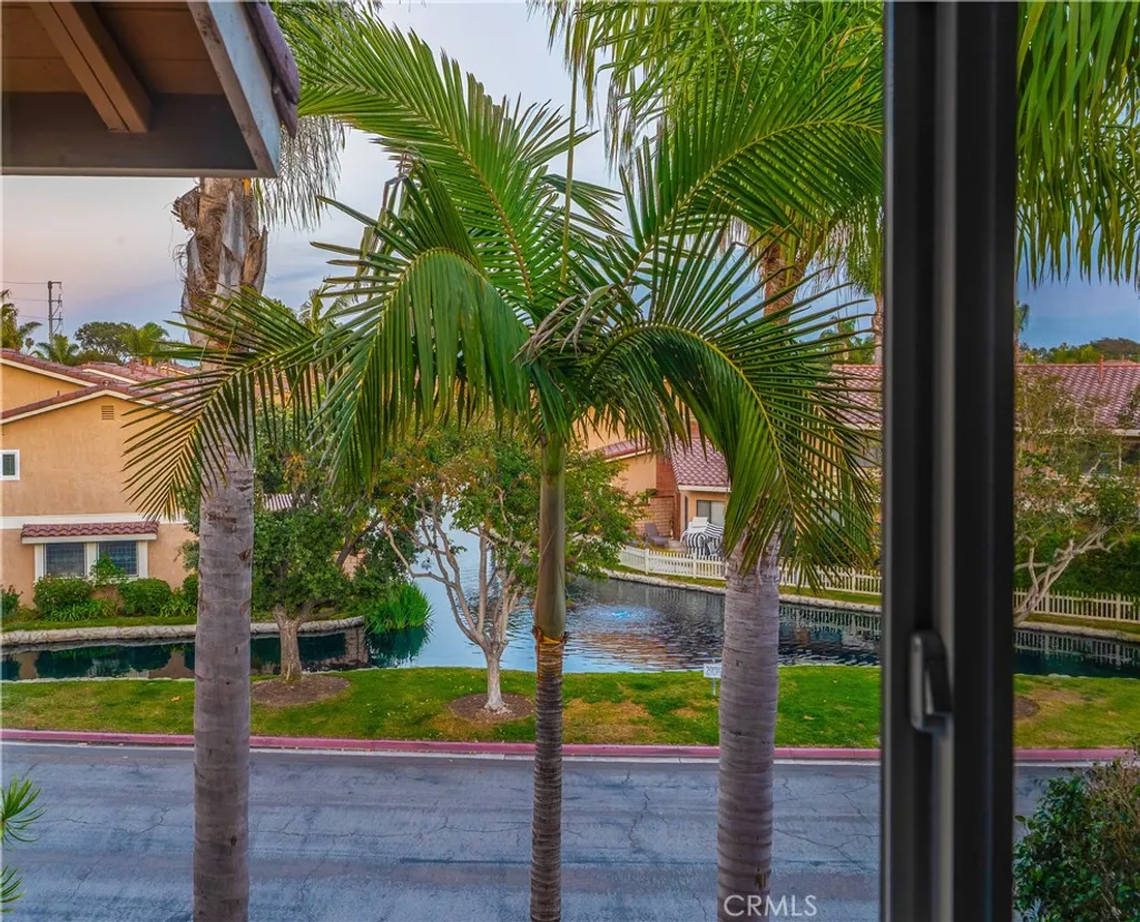 Additional image 14 of 21066 Poolside Ln, Huntington Beach, CA 92648