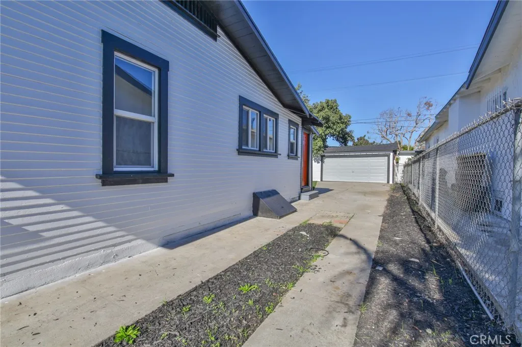 Additional image 27 of 1335 W 68th St, Los Angeles, CA 90044