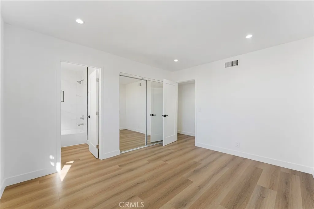 Additional image 17 of 10219 Pinewood Unit 2, Tujunga, CA 91042