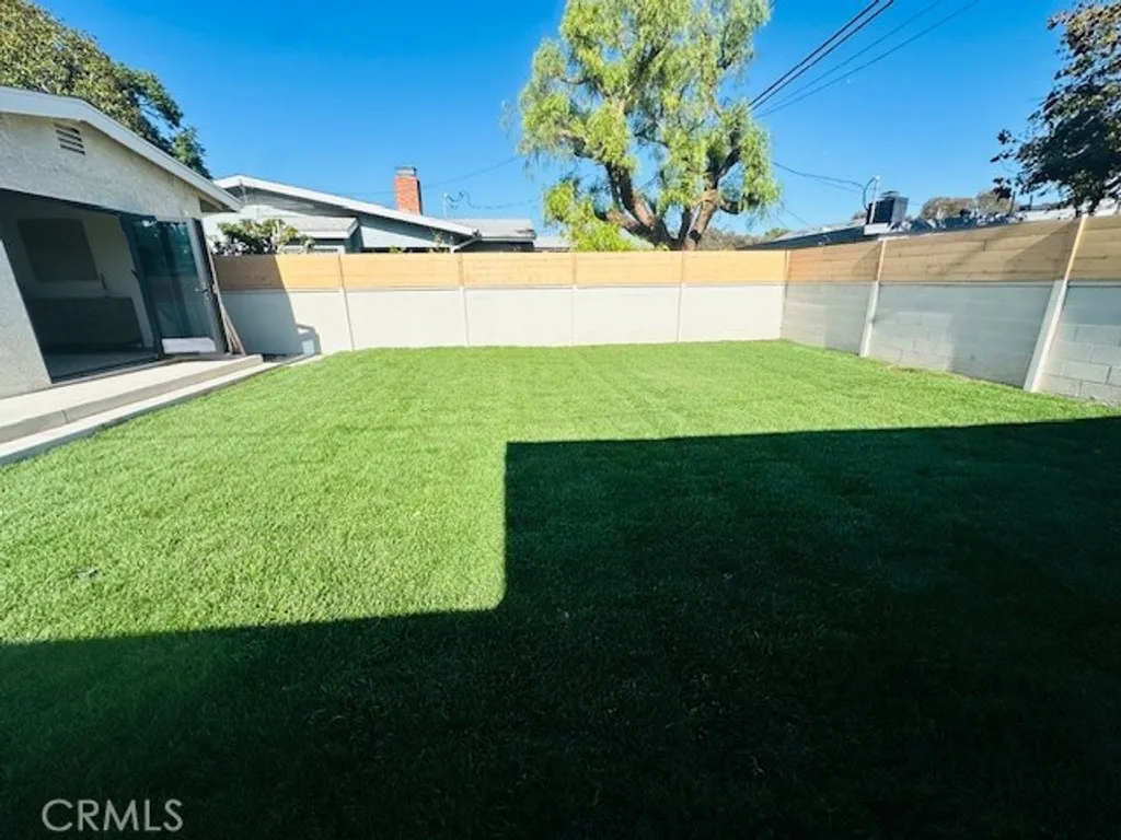 Additional image 33 of 2440 Ostrom Ave, Long Beach, CA 90815