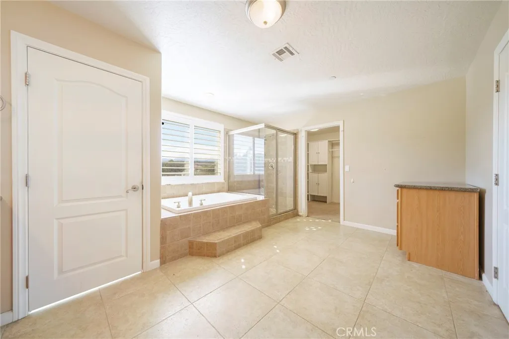 Additional image 84 of 5378 Bellflower Street, Oak Hills, CA 92344