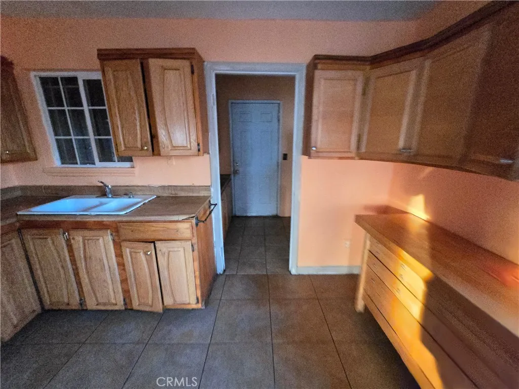 Additional image 25 of 2821 6th, Riverside, CA 92507