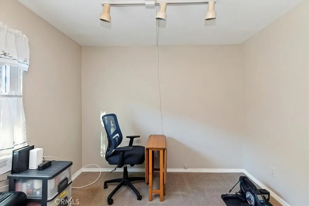 Additional image 100 of 20637 Mesa Oak Dr, Riverside, CA 92508