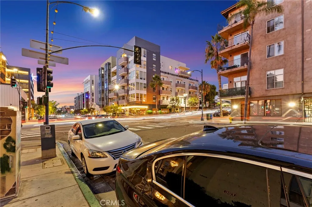 Additional image 73 of 941 W Hawthorn St Unit 9, San Diego, CA 92101