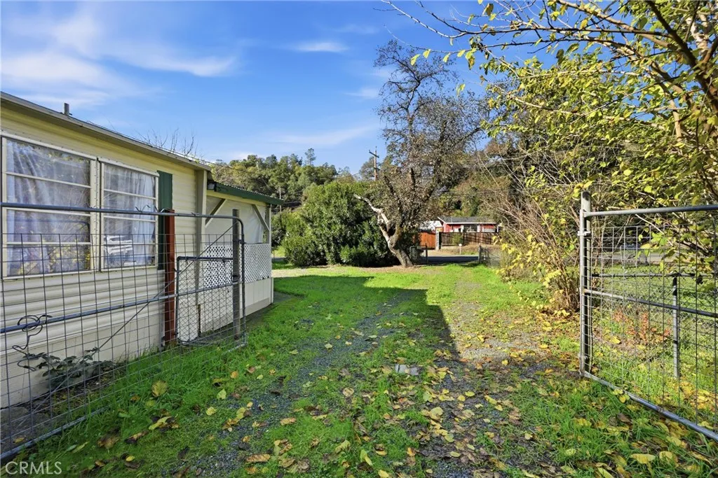 Additional image 24 of 3040 Lakeview Dr, Nice, CA 95464