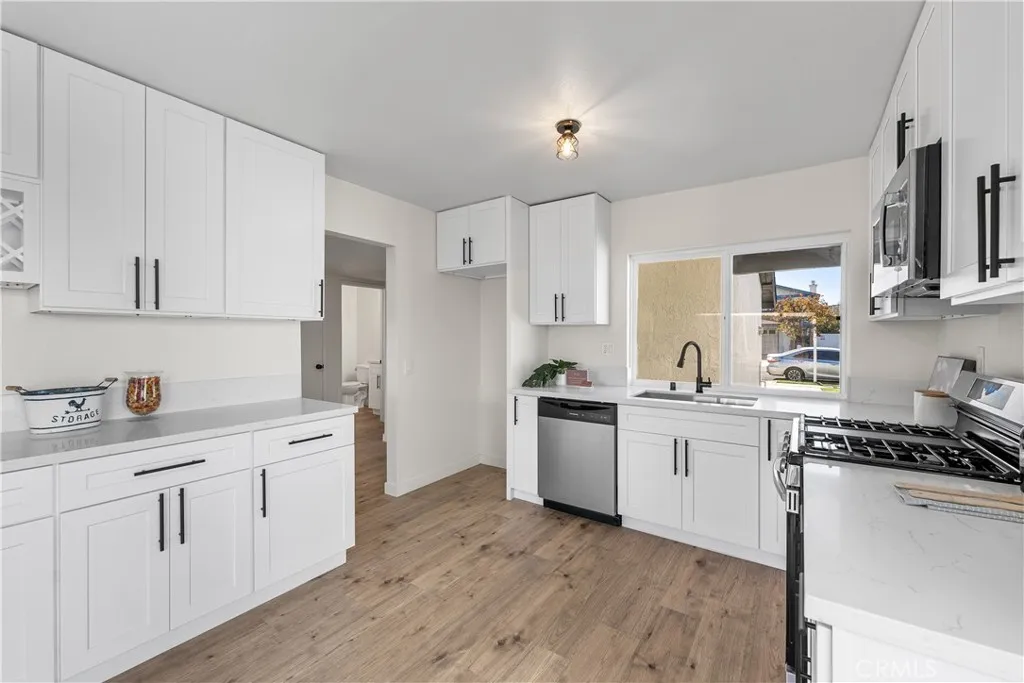 Additional image 23 of 22015 Romar Street, Chatsworth, CA 91311