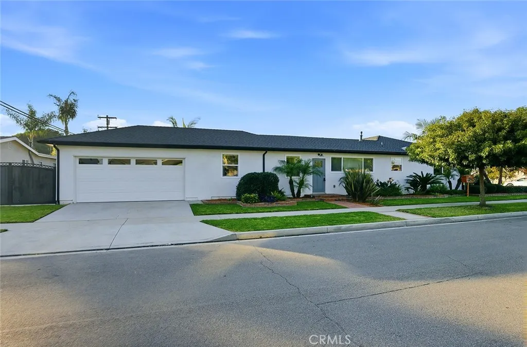 Additional image 48 of 5990 E El Paseo, Long Beach, CA 90815