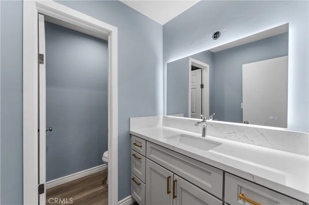 Additional image 90 of 15511 Sherman Way Unit 1, Van Nuys, CA 91406