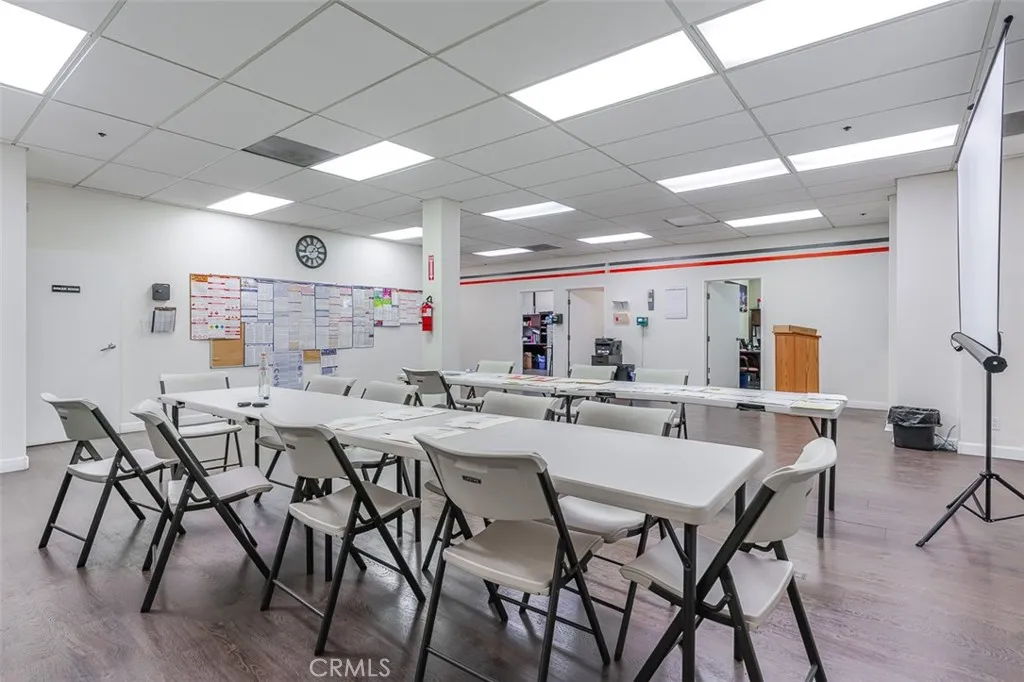 Additional image 38 of 9142 Independence, Chatsworth, CA 91311