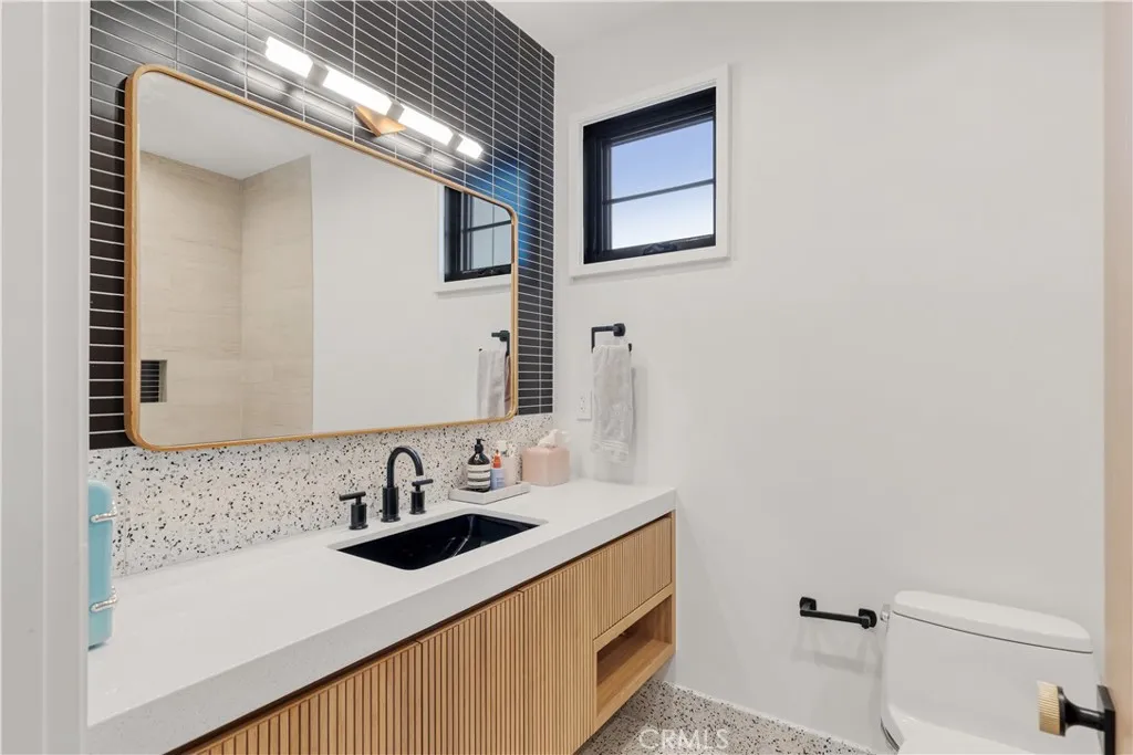 Additional image 104 of 4050 Contera Road, Encino, CA 91436