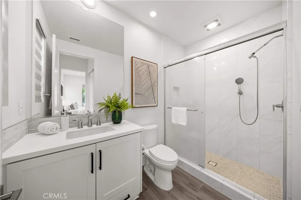 Additional image 59 of 59 Longchamp, Irvine, CA 92602