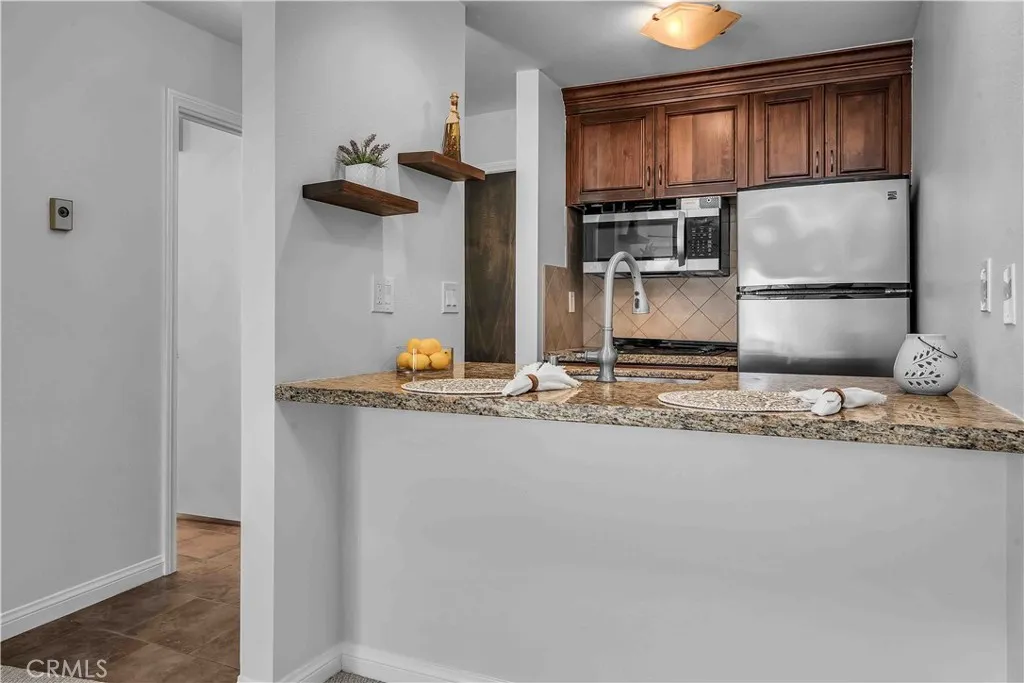 Additional image 9 of 640 The Village Unit 201, Redondo Beach, CA 90277