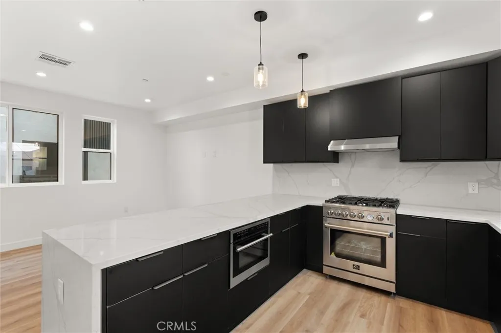 Additional image 4 of 11410 W Calvert Street, North Hollywood, CA 91606