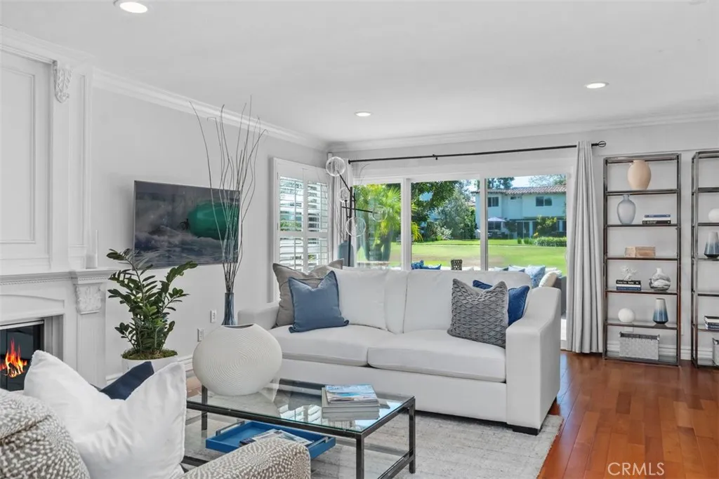 Additional image 47 of 525 Vista Flora, Newport Beach, CA 92660