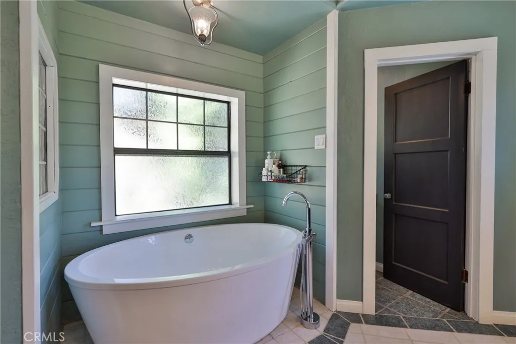 Additional image 90 of 26316 Ca-189, Twin Peaks, CA 92391