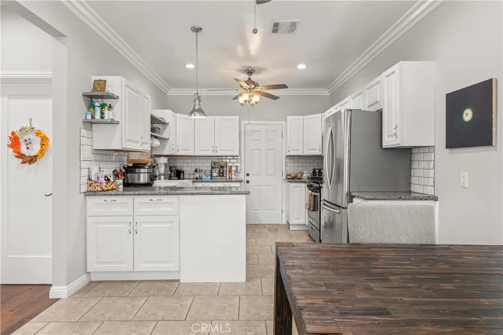 Additional image 32 of 14835 Kittridge Street, Van Nuys, CA 91405