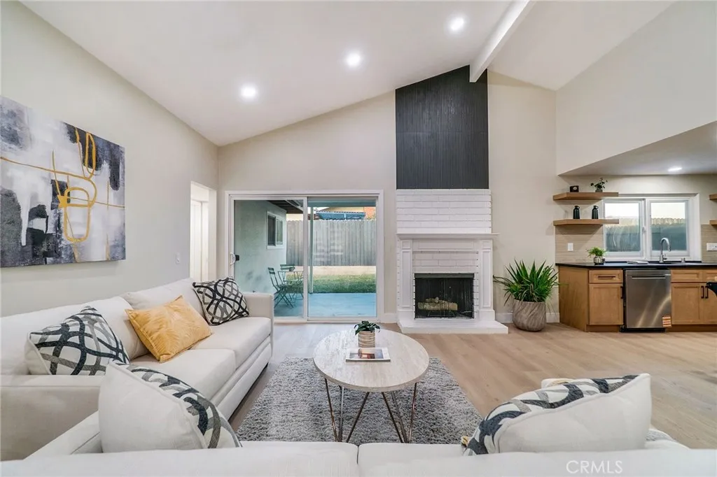 Additional image 107 of 1381 Penrith Ln, Tustin, CA 92780