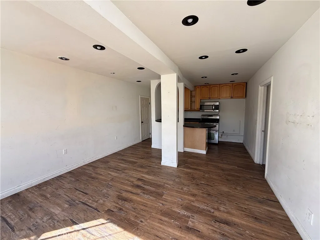 Additional image 13 of 2586 Lake View, Los Angeles, CA 90039