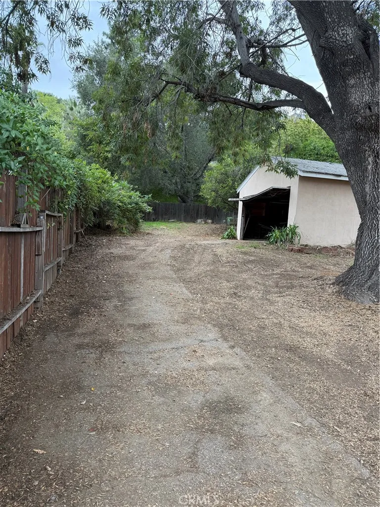 Additional image 10 of 2133 E E Chevy Chase Dr E, Glendale, CA 91206